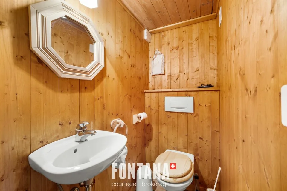 AUTHENTIC CHALET DATING FROM 1840 - LES DIABLERETS – photo 13 of 30