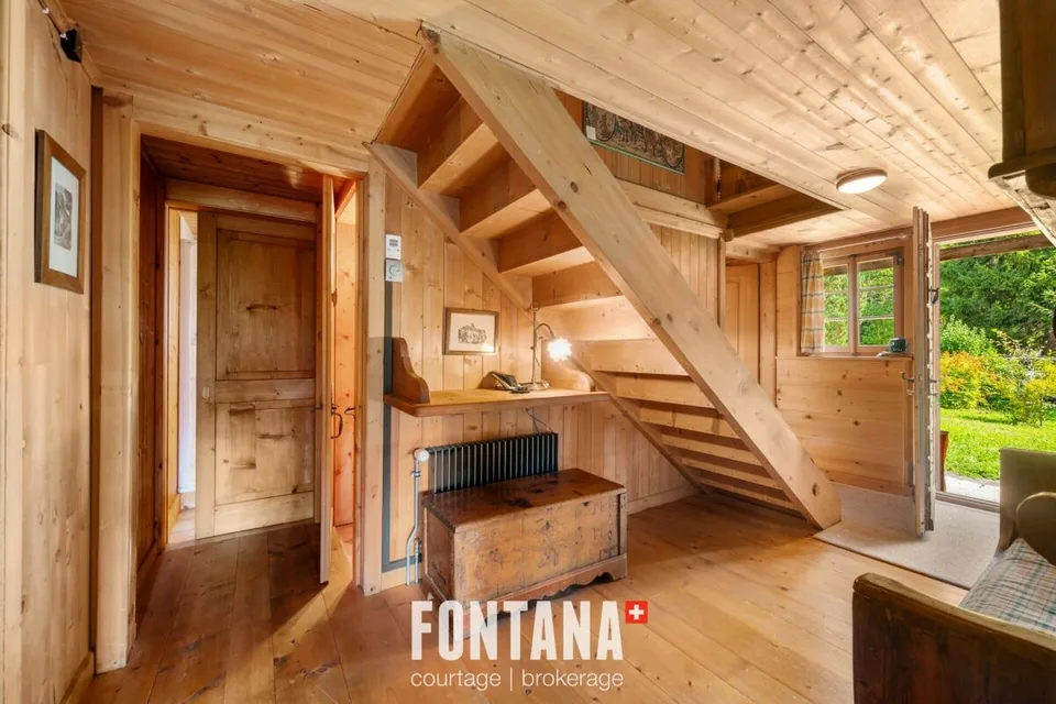 AUTHENTIC CHALET DATING FROM 1840 - LES DIABLERETS – photo 2 of 30