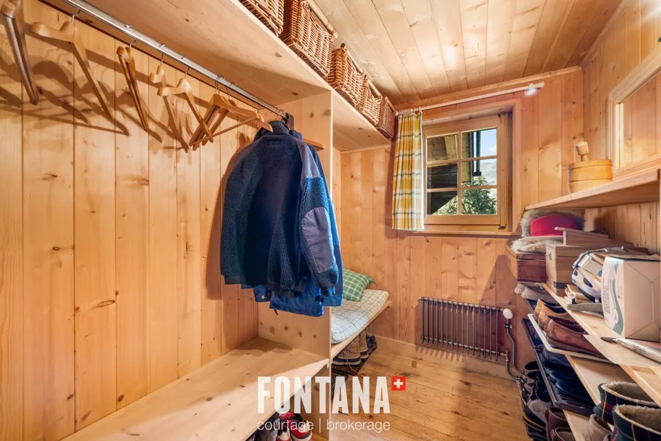 AUTHENTIC CHALET DATING FROM 1840 - LES DIABLERETS – photo 15 of 30