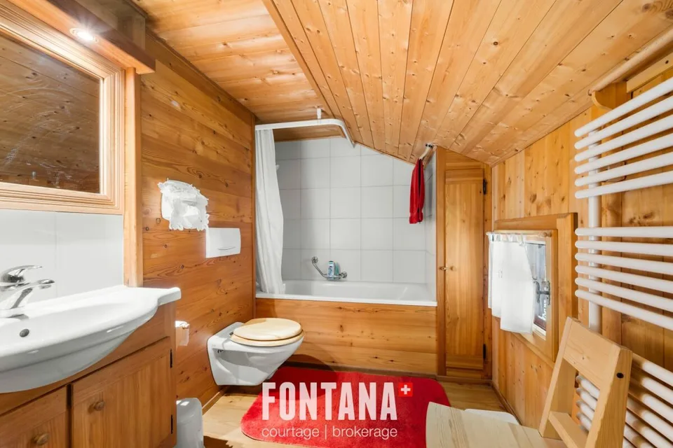 AUTHENTIC CHALET DATING FROM 1840 - LES DIABLERETS – photo 19 of 30