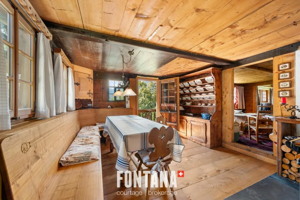 AUTHENTIC CHALET DATING FROM 1840 - LES DIABLERETS – photo 3 of 30