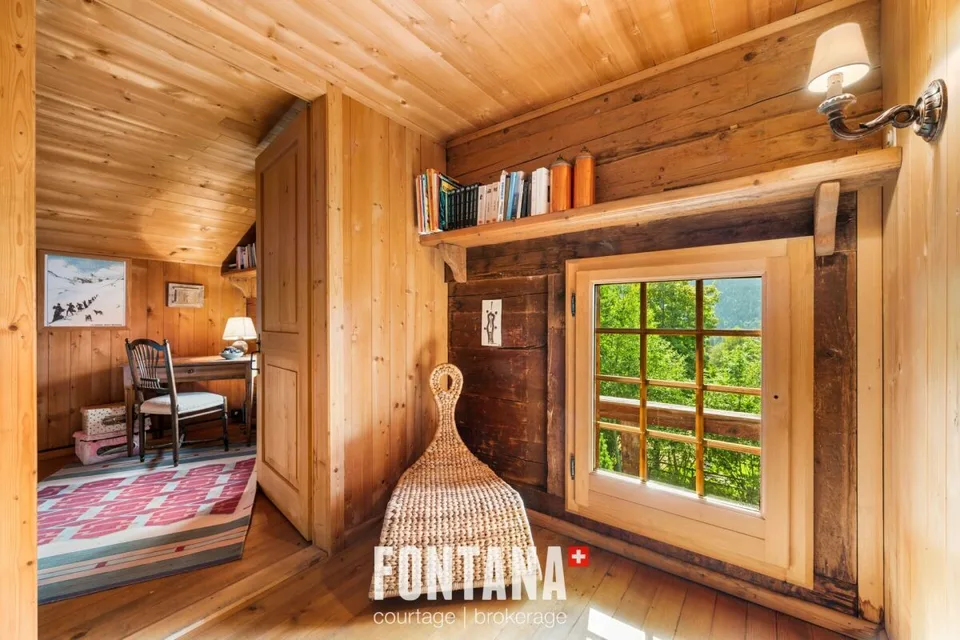 AUTHENTIC CHALET DATING FROM 1840 - LES DIABLERETS – photo 18 of 30