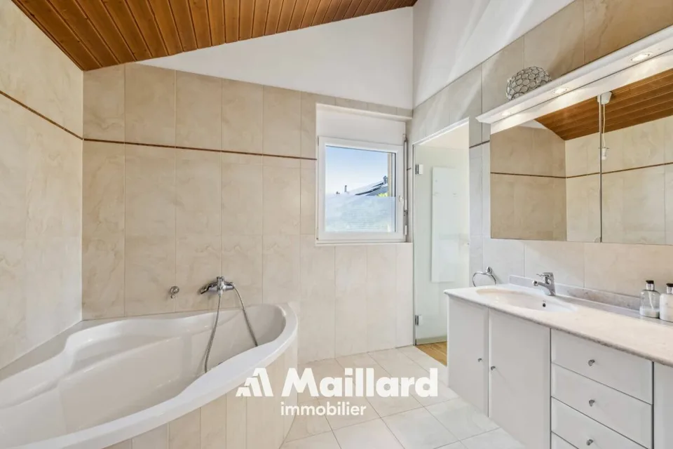 Villa individuale spaziosa di 6,5 locali – foto 13 di 15