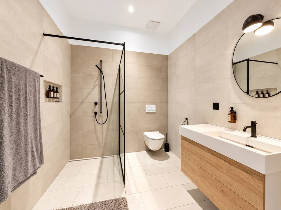Elegante appartamento di 3.5 locali con terrazza e giardino privato – foto 6 di 17
