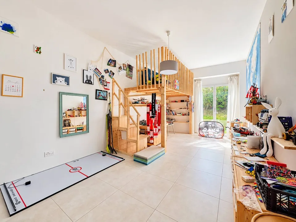 Elegante appartamento di 3.5 locali con terrazza e giardino privato – foto 7 di 17