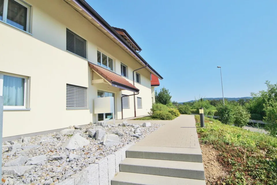 Appartamento attraente di 4,5 locali al 1° piano in una posizione tranquilla – foto 2 di 13