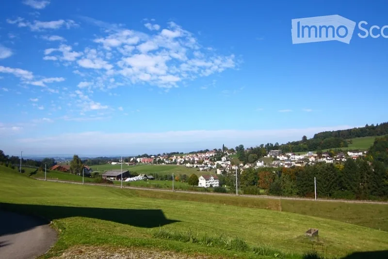Large 8.5 room single-family house with a very beautiful view – photo 4 of 15