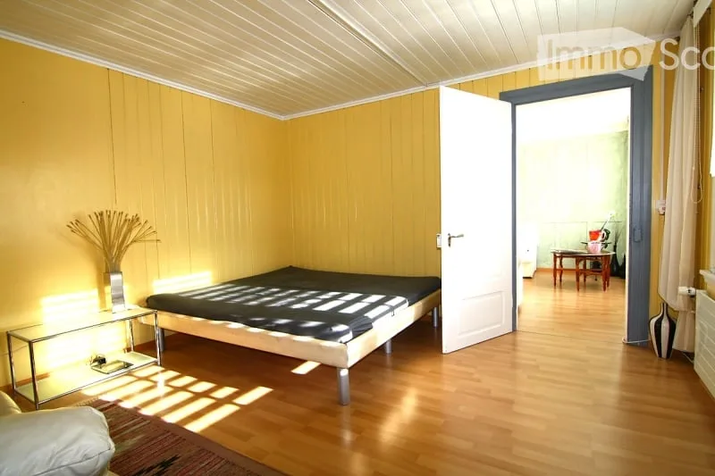 Large 8.5 room single-family house with a very beautiful view – photo 12 of 15