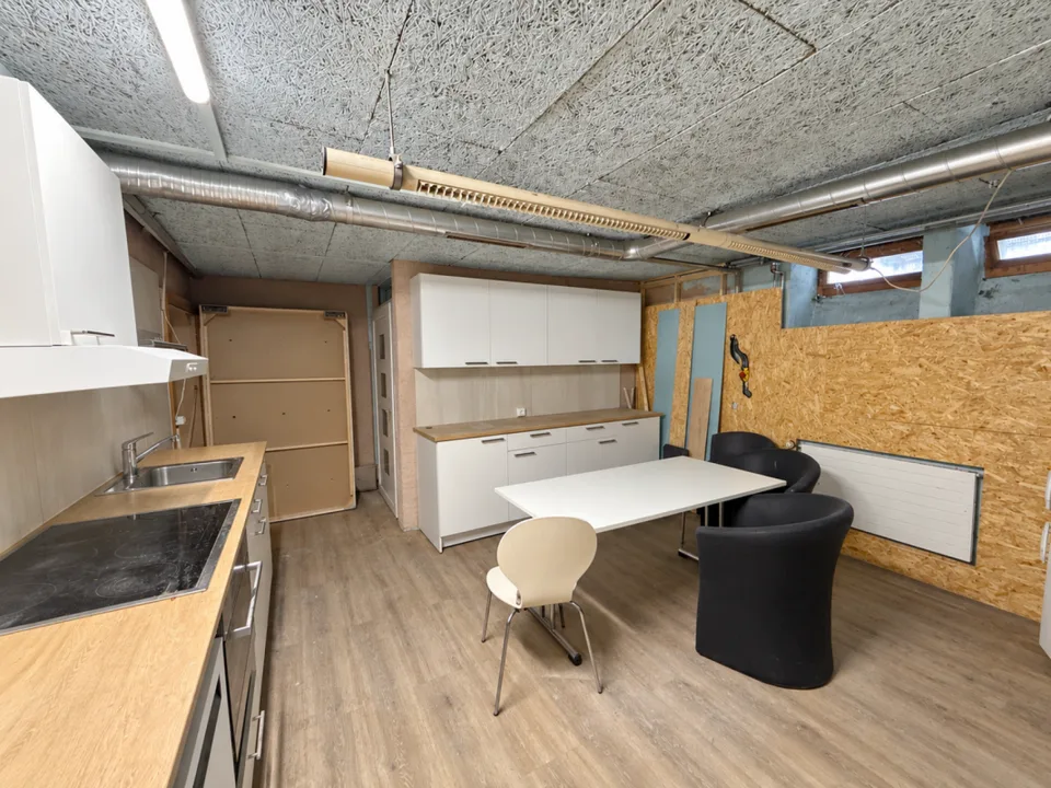 Immeuble d'habitation et de commerce nécessitant une rénovation au cœur d'Olten – photo 15 sur 20