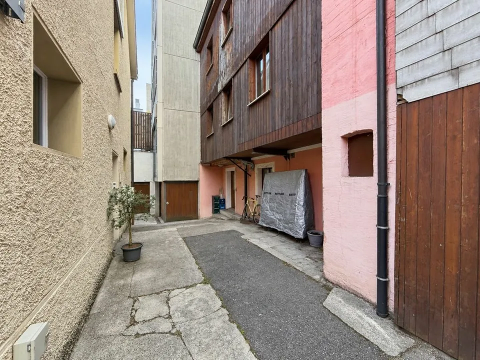 Immeuble d'habitation et de commerce nécessitant une rénovation au cœur d'Olten – photo 19 sur 20