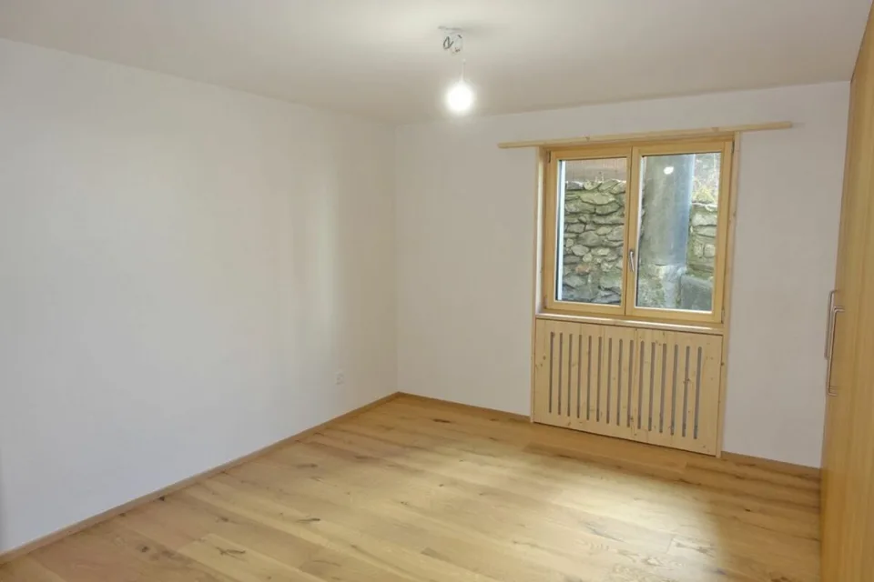 Casa a due famiglie con due appartamenti di 4,5 locali, appartamento n. 1 – foto 8 di 13