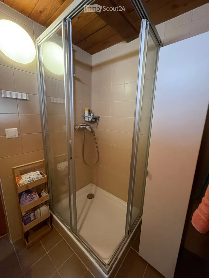 Übernahme des Mietvertrags - Charmantes Apartment mit Seeblick – Foto 4 von 5