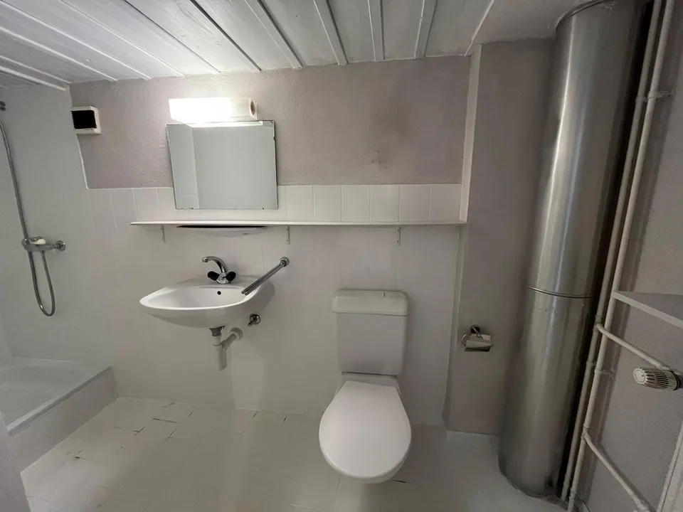 STUDIO 20 M2 1. STOCK OHNE AUFZUG – Foto 4 von 4
