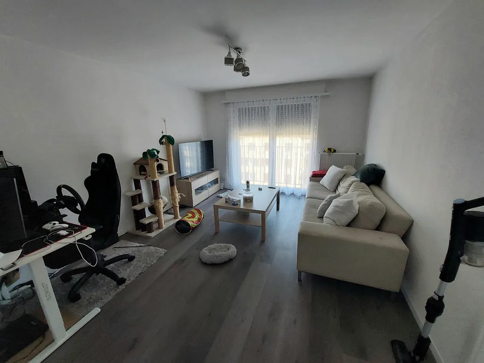 Schönes 2.5-Zimmer-Appartement im 4. Stock mit Aufzug – Foto 4 von 7