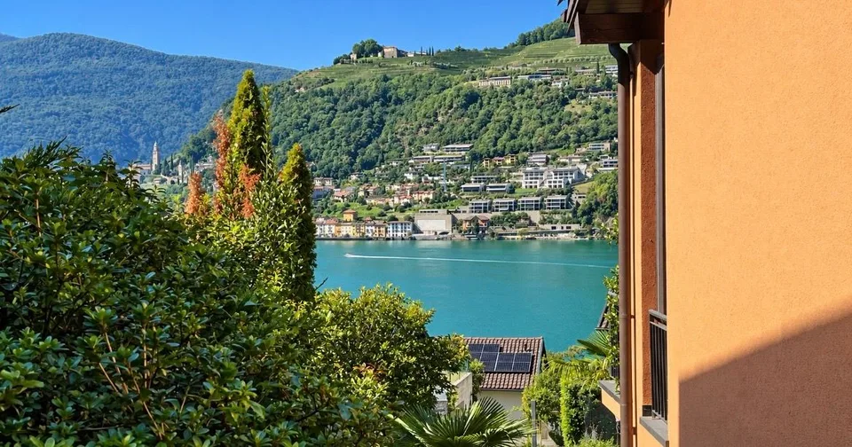 Appartamento con terrazza panoramica piscina e splendida vista lago – foto 20 di 20