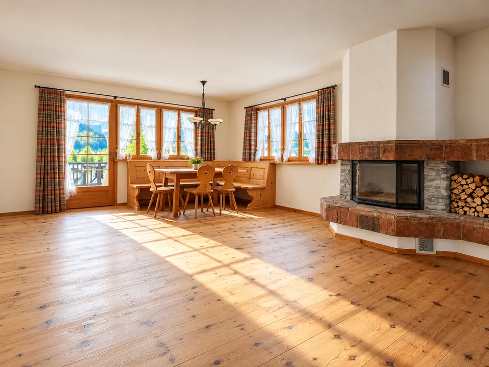 Eine Immobilie, die sofort berührt. Traditionell. Warm. Sonnenverwöhnt. – Foto 4 von 15