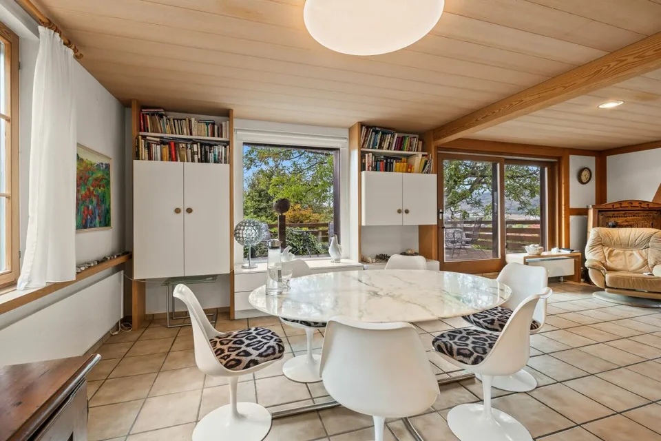 Villa indipendente con fascino e ampia offerta di spazio, oltre a una casa per gli ospiti – foto 6 di 20