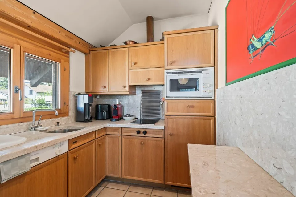 Villa indipendente con fascino e ampia offerta di spazio, oltre a una casa per gli ospiti – foto 16 di 20