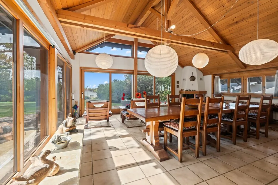 Villa indipendente con fascino e ampia offerta di spazio, oltre a una casa per gli ospiti – foto 15 di 20