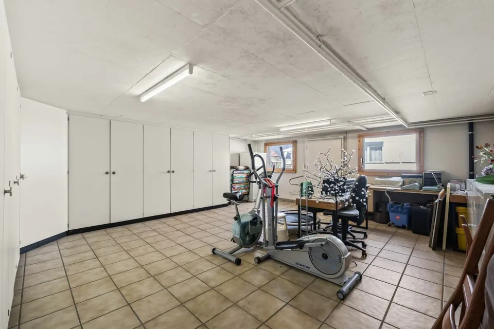Villa indipendente con fascino e ampia offerta di spazio, oltre a una casa per gli ospiti – foto 17 di 20