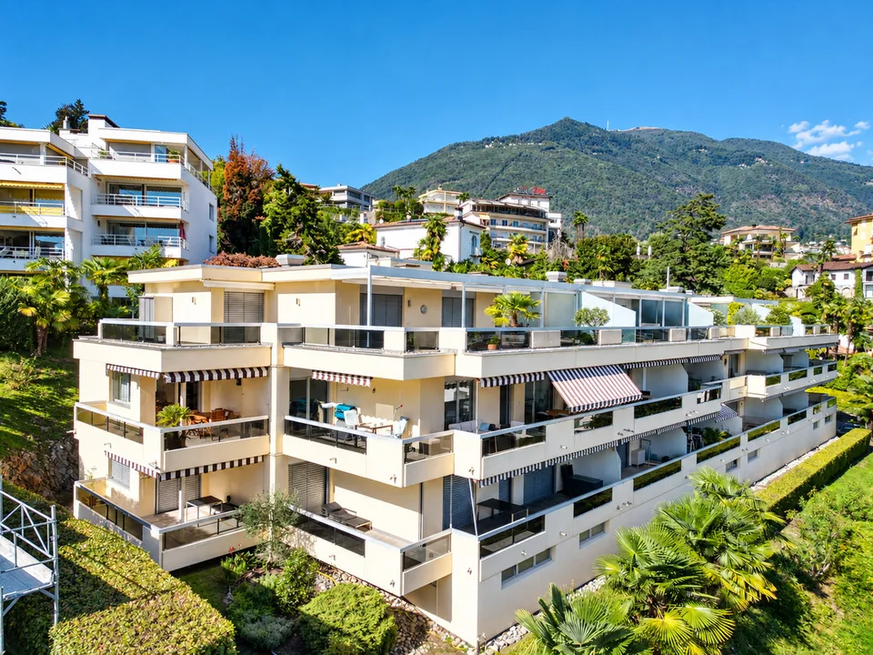 IHR ZWEITWOHNSITZ IM HERZEN VON ASCONA - TERRASSE MIT FREIEM AUSBLICK – Foto 3 von 12