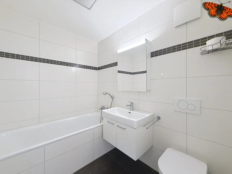 4 ½ PIECES - Close to amenities! – photo 6 of 13