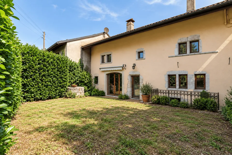 Dorfscheune und Haus mit großem Potenzial – Foto 2 von 13