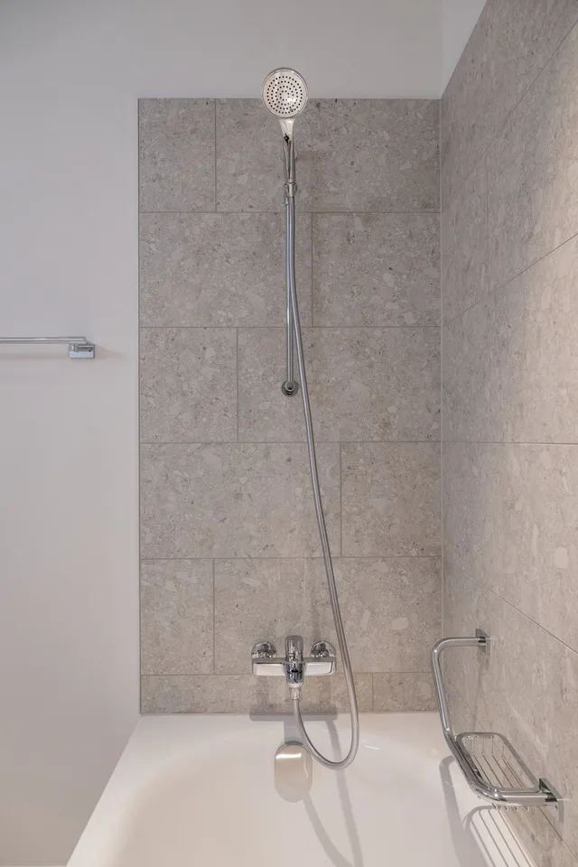 Cercasi inquilino - Appartamento nuovo Living 2 area Riverside – foto 4 di 7