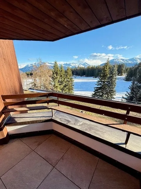 Schönes möbliertes Studio mit Pool und Blick auf den Lac Moubra – Foto 5 von 5