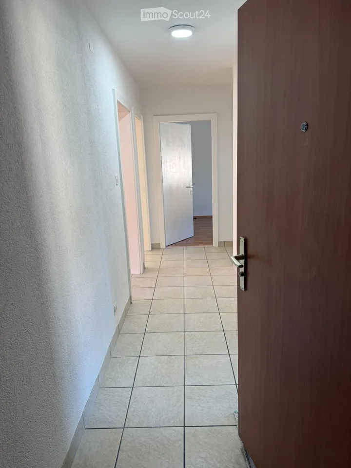 Schönes Apartment, gerade renoviert, im Herzen von St-Maurice – Foto 3 von 5