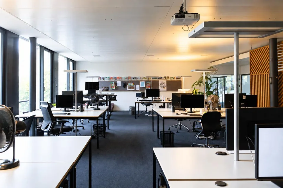 Bezugsbereite Bürofläche, flexible Konditionen, 3 Monate mietfrei – Foto 2 von 8