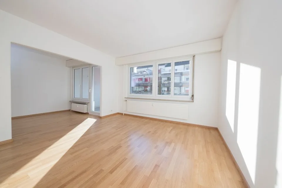 Renovierte, helle 3.5-Zimmerwohnung – Foto 6 von 11