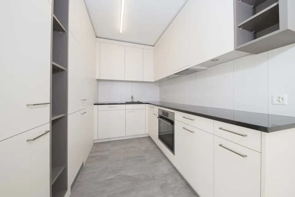 Renovierte, helle 3.5-Zimmerwohnung – Foto 2 von 11