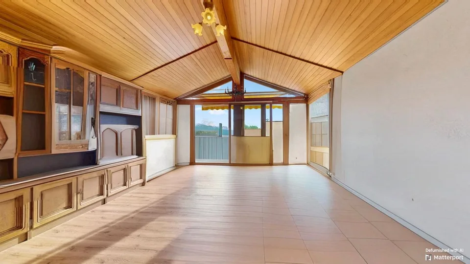 Exclusive 5-room attic apartment with unobstructable lake view in Greppen – available from October 2025 – photo 2 of 5