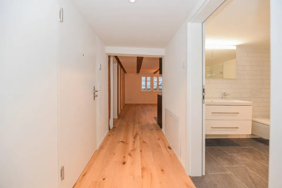 Gemütliche 2.5-Zimmer-Wohnung in Fällanden – sofort verfügbar! – Foto 5 von 9