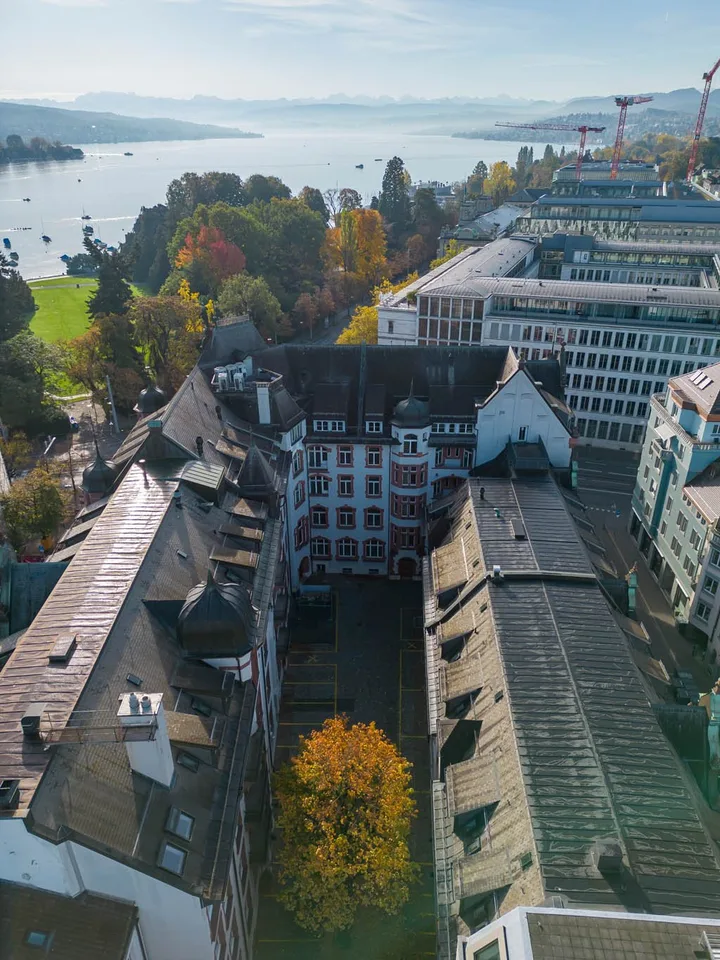 Representative office space on Jenatschstrasse 4 – photo 2 of 12