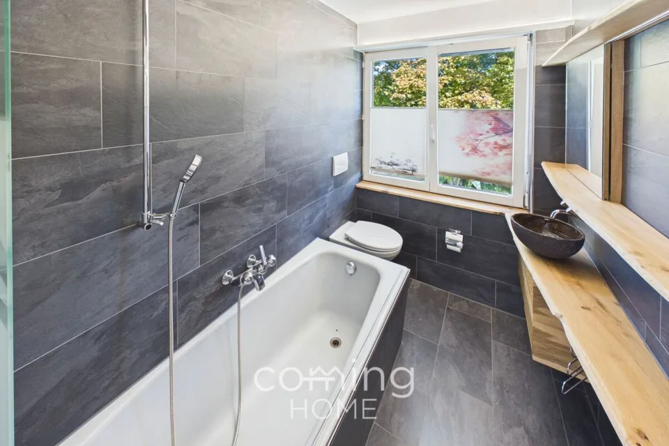 Modernisiertes 7.5-Zimmer-Einfamilienhaus mit Weitblick in Lohn-Ammannsegg – Foto 10 von 19