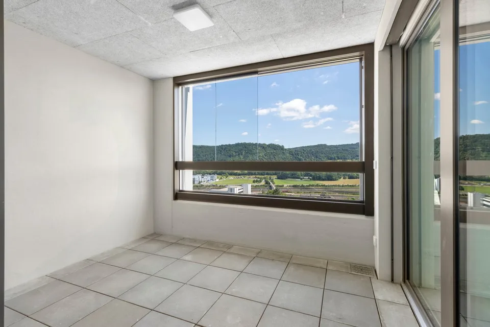 Modern 4.5-room apartment in Spreitenbach – feel-good living – photo 2 of 10