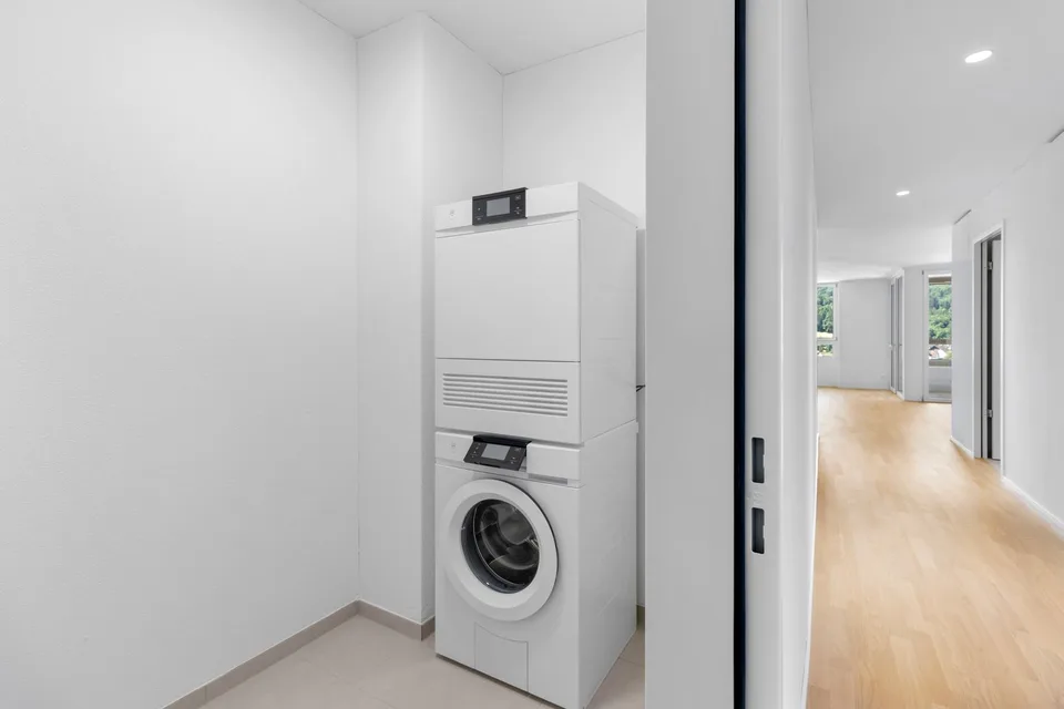 Modern 4.5-room apartment in Spreitenbach – feel-good living – photo 4 of 10