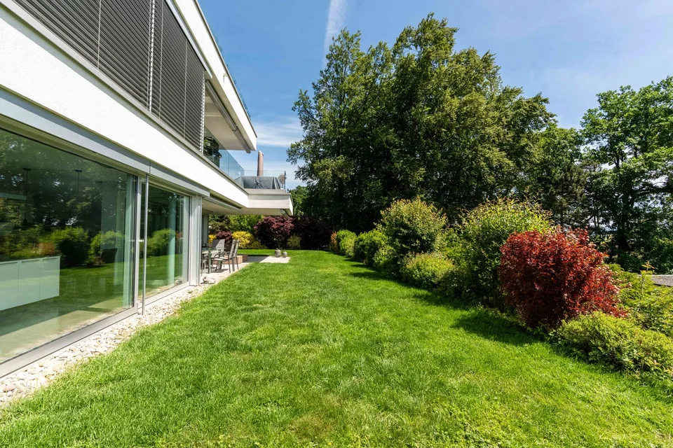 Grosszügige Gartenwohnung mit viel Privatsphäre und Weitsicht – Foto 11 von 14