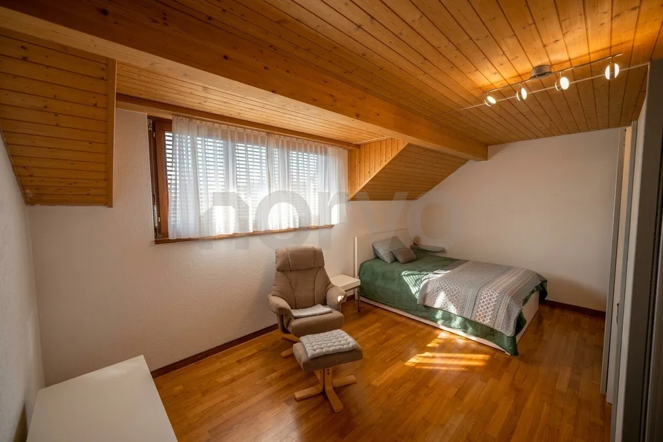 Deux étages, un foyer, charmant appartement familial – photo 2 sur 12