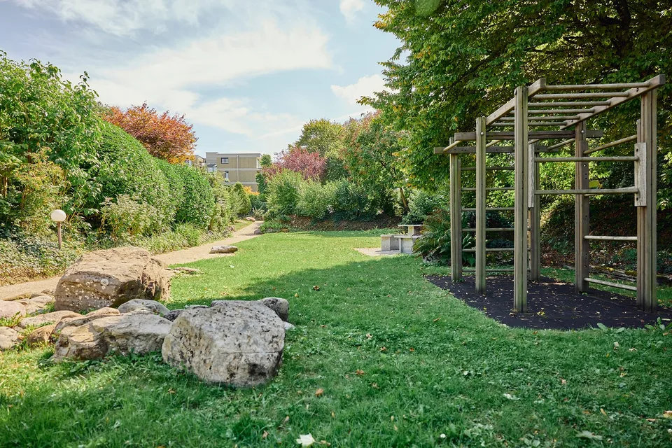 Geräumige 5.5-Zimmer-Gartenwohnung – Foto 11 von 13