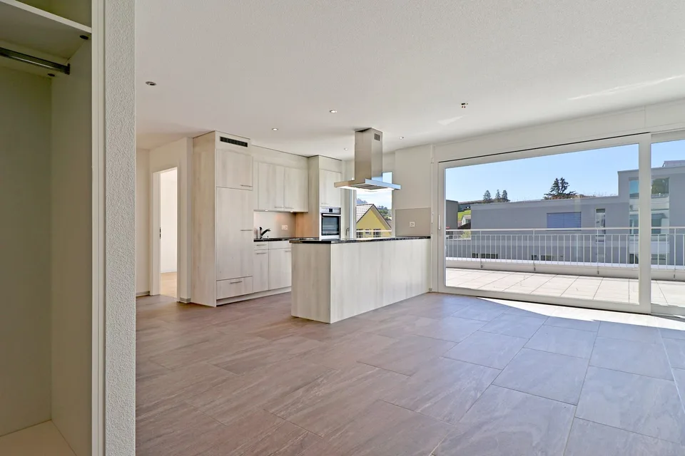 Appartements mansardés modernes avec vue panoramique à Biglen – photo 3 sur 11
