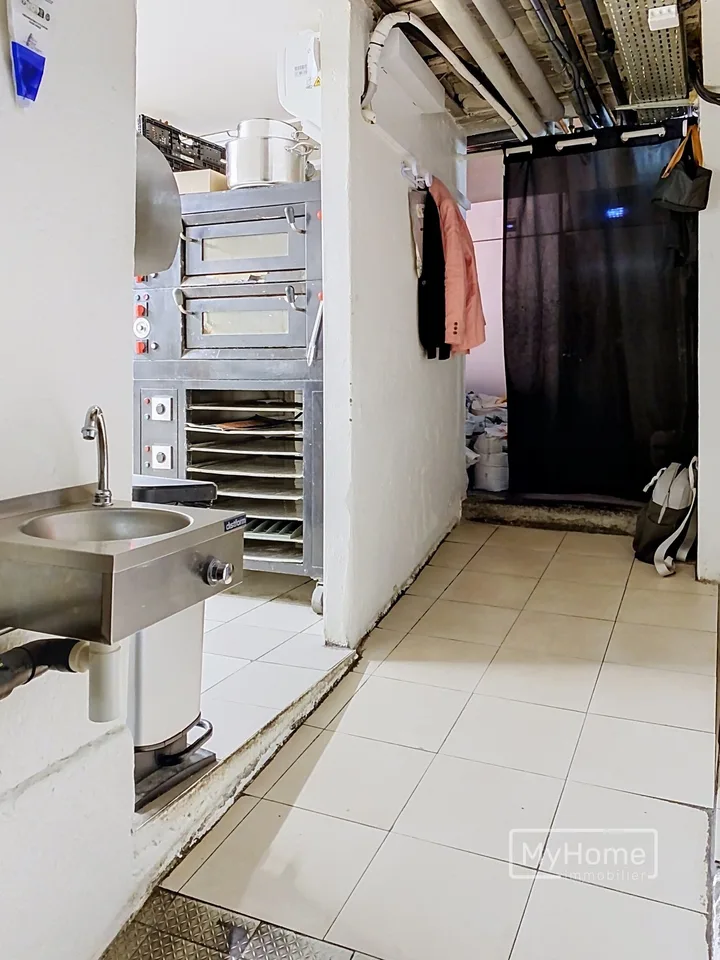 Local commercial avec laboratoire – photo 5 sur 7