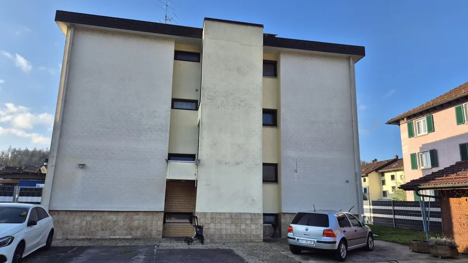 Tiengen - Mehrfamilienhaus mit 4 Wohneinheiten zu verkaufen! – Foto 2 von 12