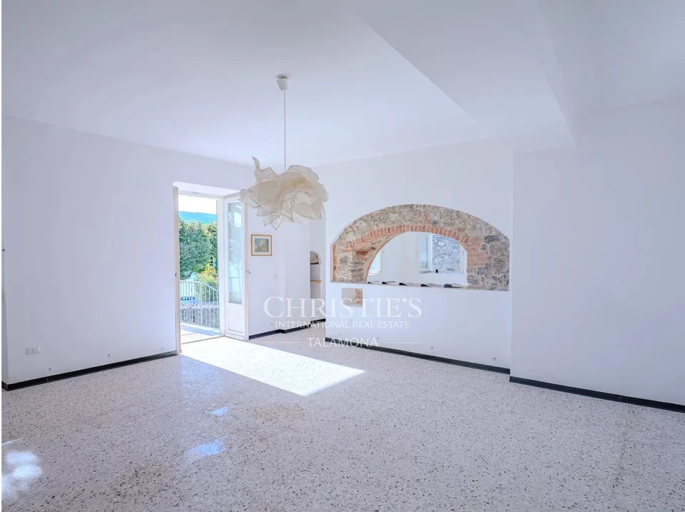 Appartamento elegante con porticato vista lago e giardino privato ad Arolo, Lago Maggiore – foto 6 di 13