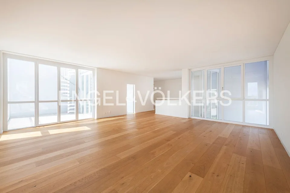 Luminoso e moderno duplex con terrazza rooftop – foto 3 di 12