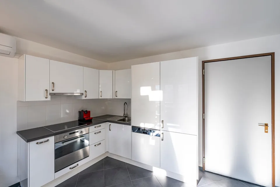 Möblierte 2.5 Ferienwohnung mit Klima im Zentrum von Ascona – Foto 6 von 10