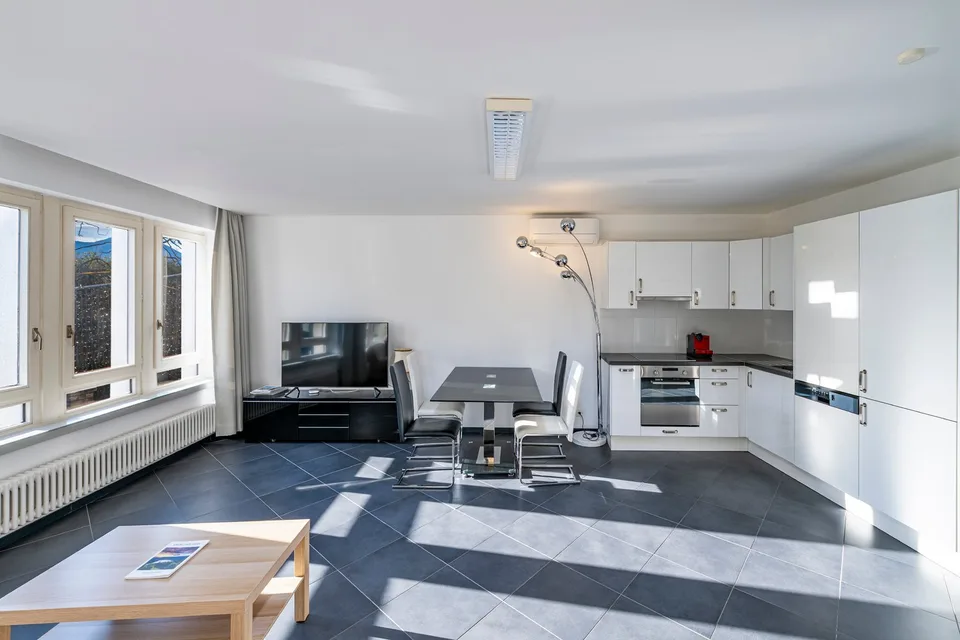 Möblierte 2.5 Ferienwohnung mit Klima im Zentrum von Ascona – Foto 2 von 10