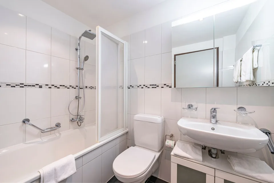 Möblierte 2.5 Ferienwohnung mit Klima im Zentrum von Ascona – Foto 9 von 10